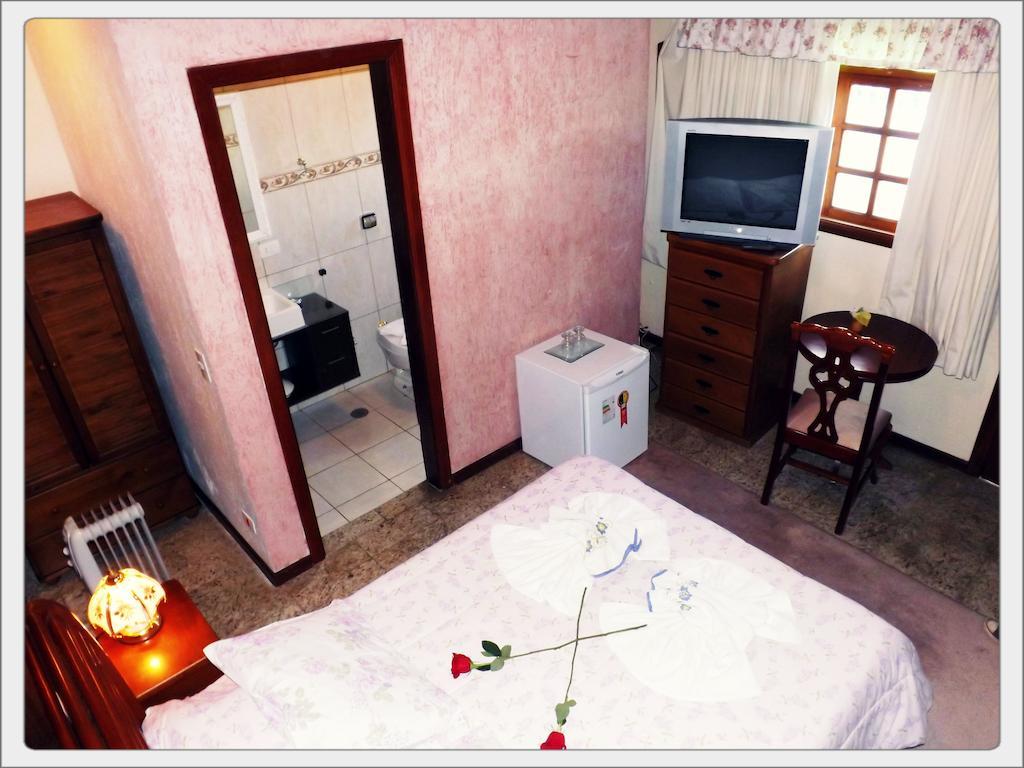 Pousada Das Rosas Campos do Jordão Room photo