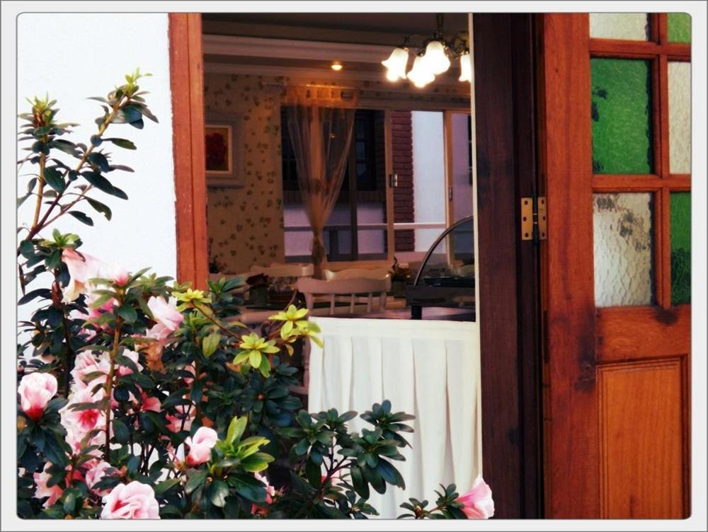 Pousada Das Rosas Campos do Jordão Exterior photo